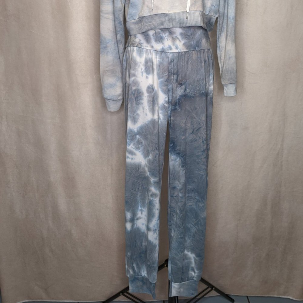 NWOT Medium Tie Dye print Joggers-Purchased from Earthbound